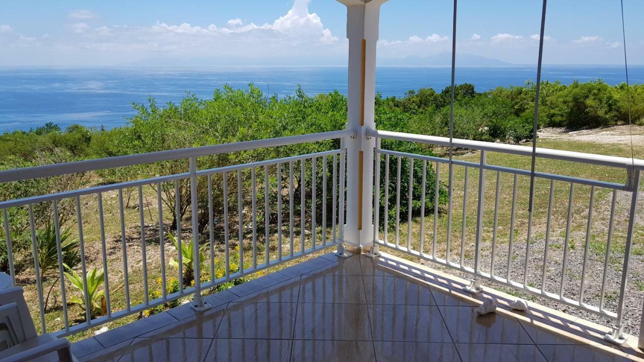 Planete Bleue Habitation Mes Desirs Villa Beaurenom ภายนอก รูปภาพ